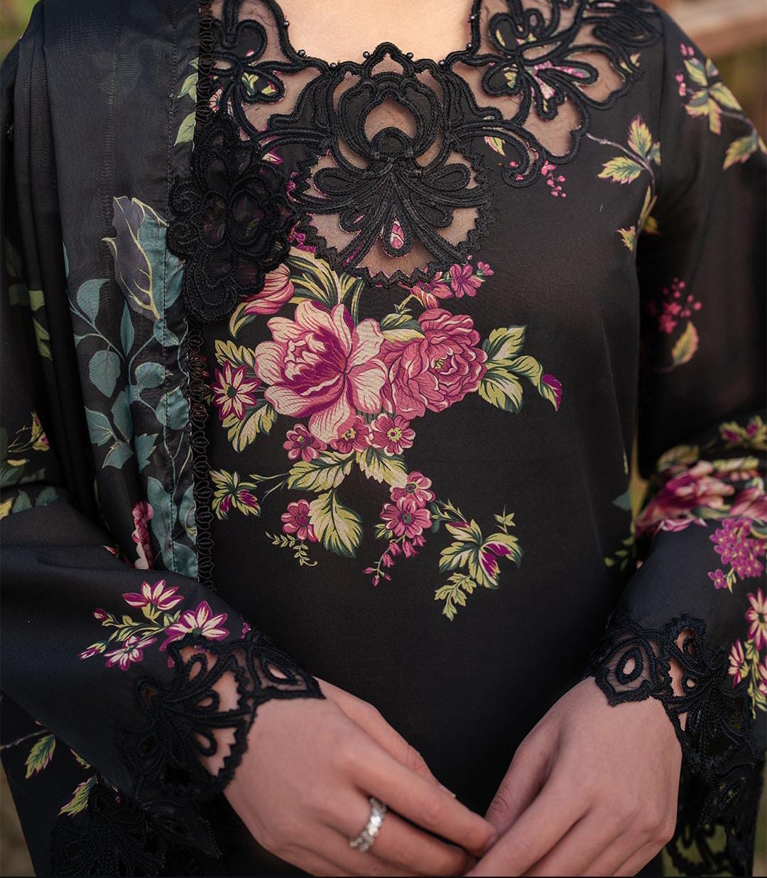Embroidered Linen Unstitched 3 Piece - Winter Collection