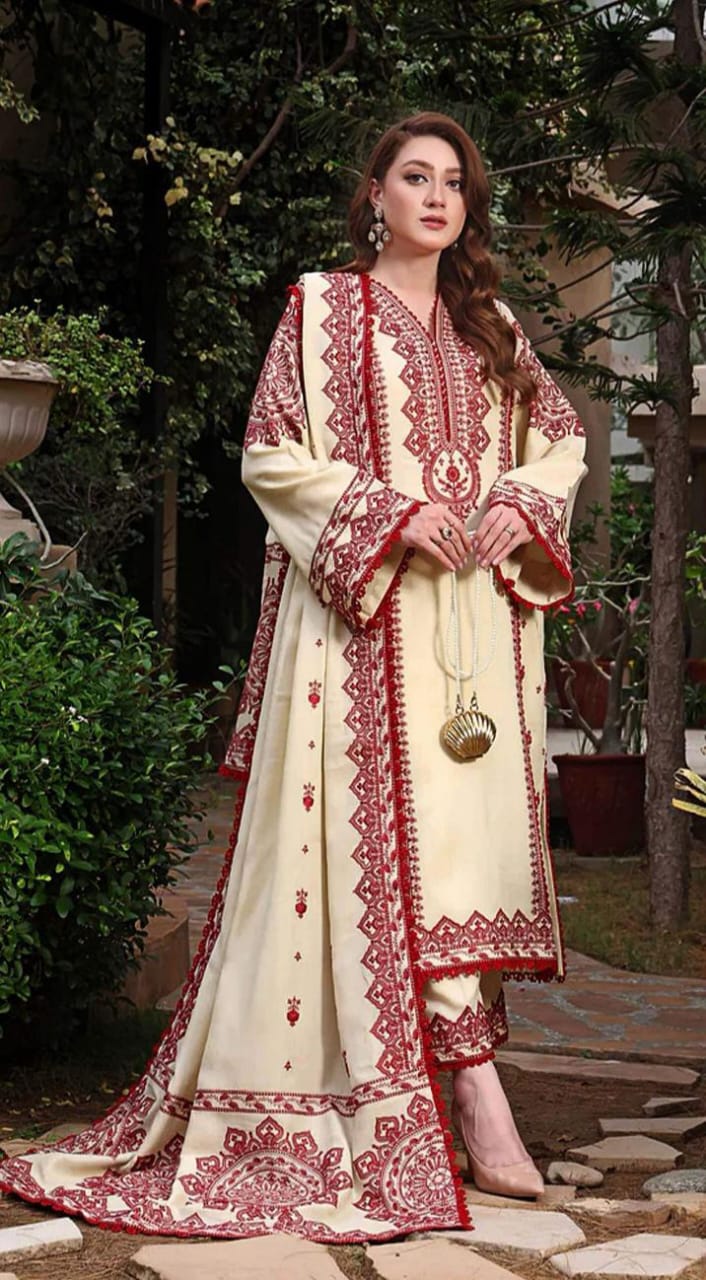 Aneelas Luxury Dhanak 3 Piece Article - Winter Collection